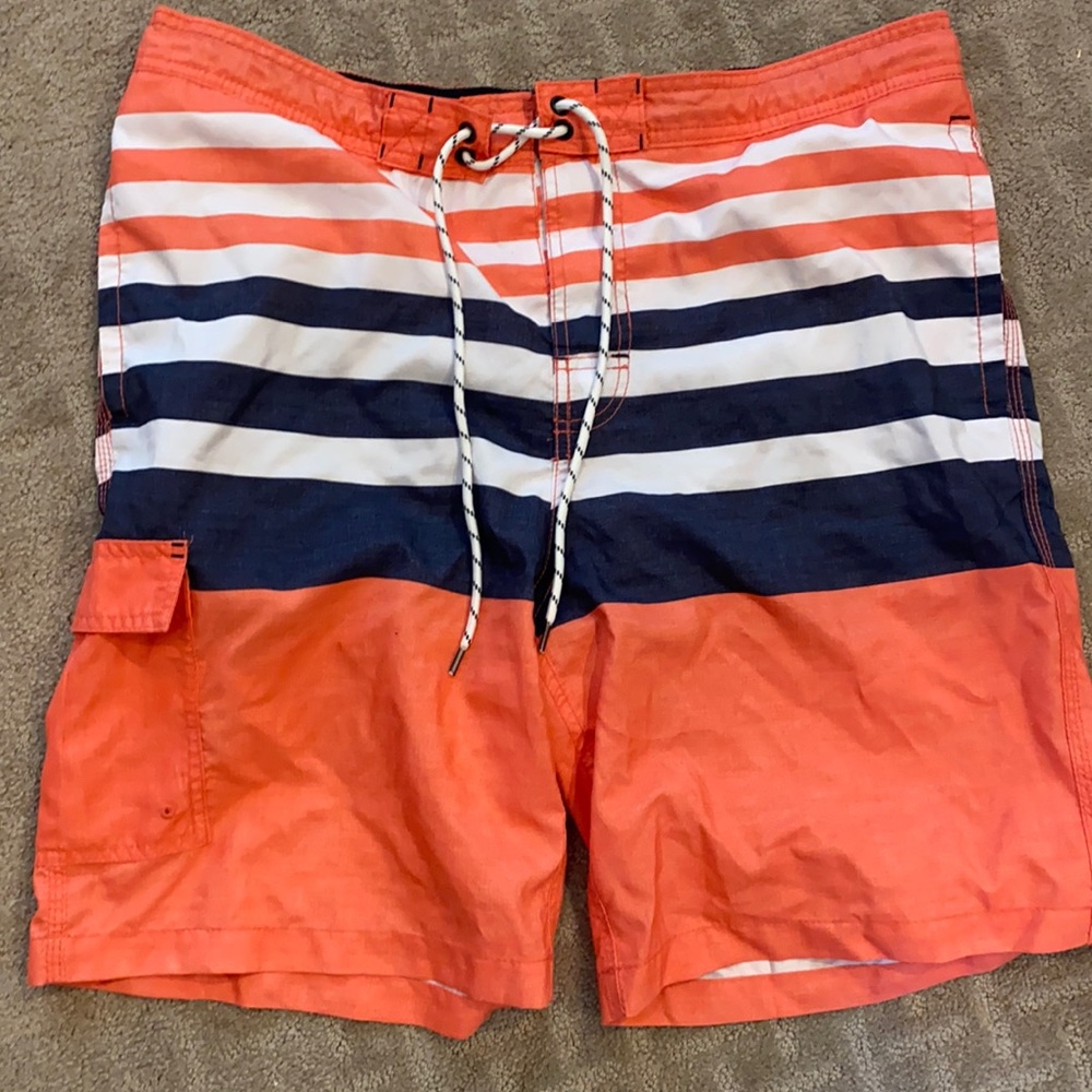 Men’s swim trunks